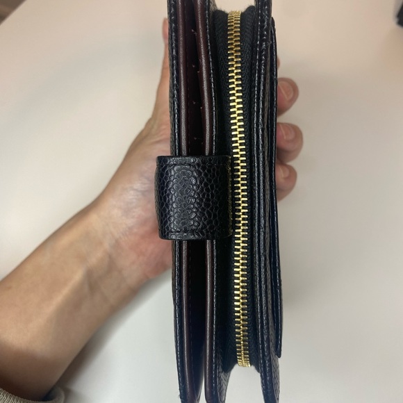 SOLD❌ Authentic Chanel Medium French Wallet - Picture 5 of 9